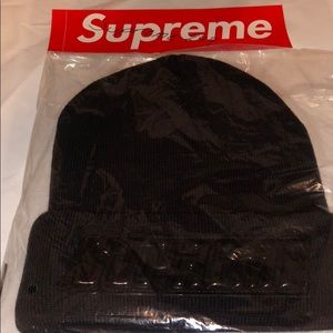 Supreme Raised Patent Logo Beanie